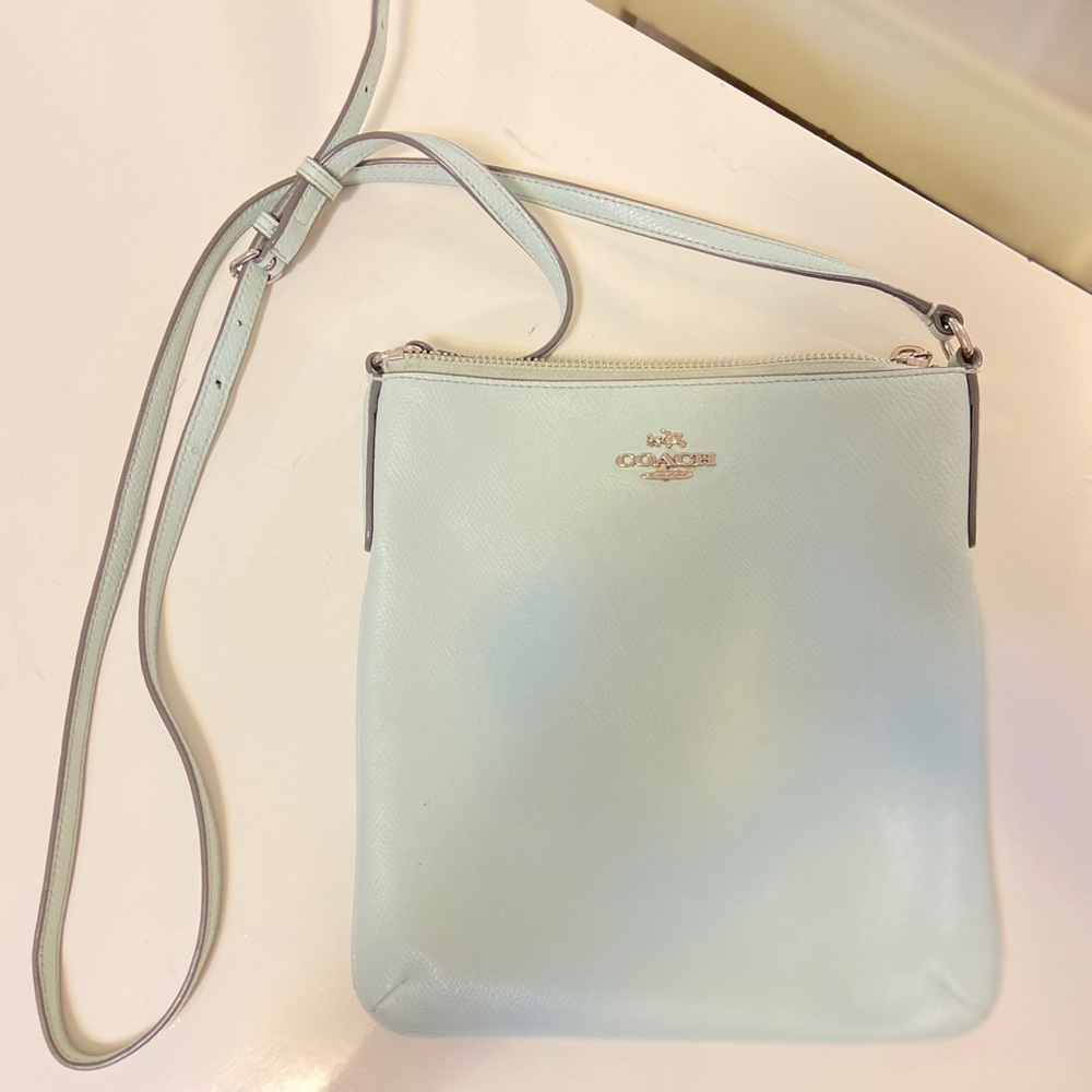 Simple coach crossbody
